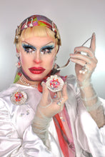 Load image into Gallery viewer, Sand Dollar & Bay Scallop Earrings