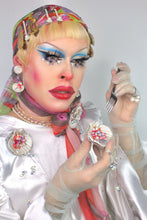 Load image into Gallery viewer, Sand Dollar & Bay Scallop Earrings