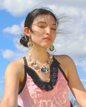 Load image into Gallery viewer, Rockaway Tri-Scallop Necklace