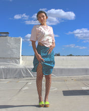 Load image into Gallery viewer, Mackerel Sky Spandex Seagull Blouse